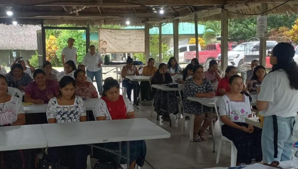 Driving more opportunities for women in Petén!